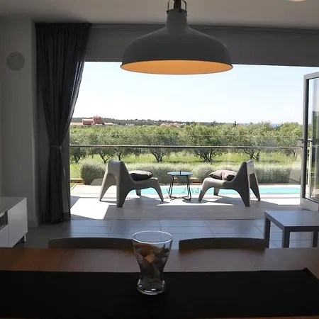 Marat * Zambratija (Istria)