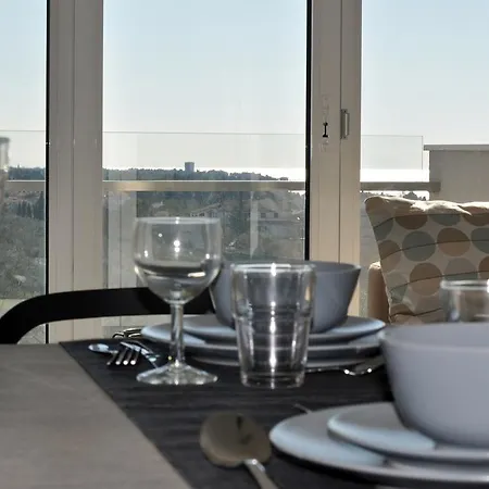 Marat Apartment *