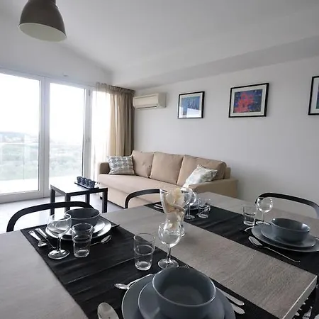 Apartment Marat *
