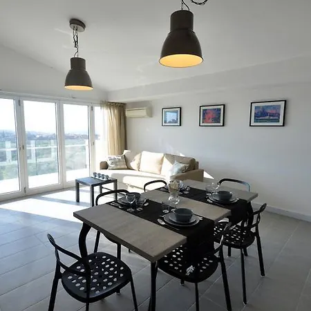 Apartment Marat *