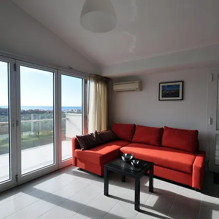 Apartment Marat