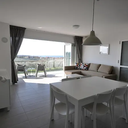 Marat Apartment *